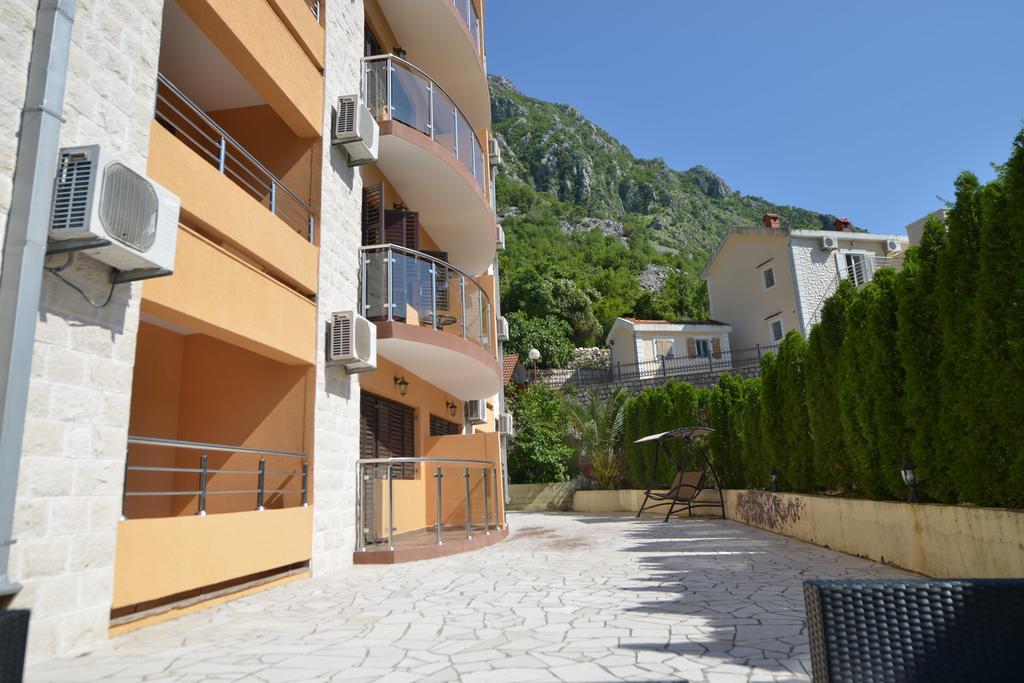 Apartments Villa Illyrik Risan Eksteriør bilde